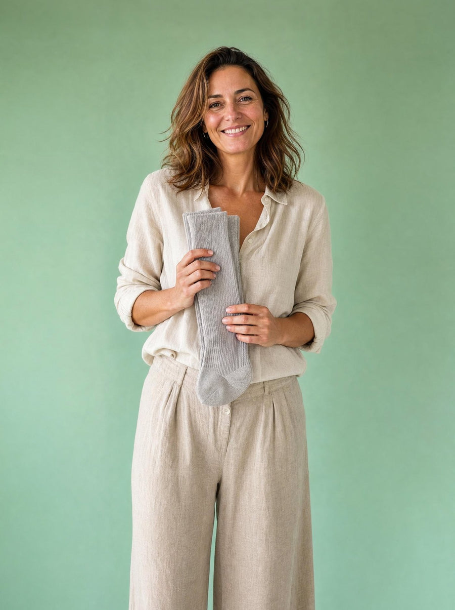 Collezione Donna Noriva - modella con calze a compressione